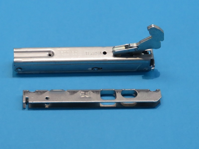 Türscharnier mit Gehäuse für Ofen Hisense/Gorenje 829483 Backofen