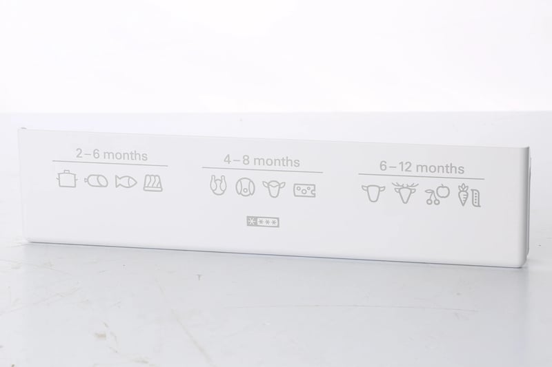 Halter für Sonstige Gehäuseteile Bosch 12008389 Befestigungselement