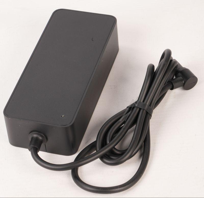 Ladegerät für E-Scooter Navee Nbw54d601d3d 20020100002410 Kompatibel mit Scooter 4 Pro 2nd Gen, 5