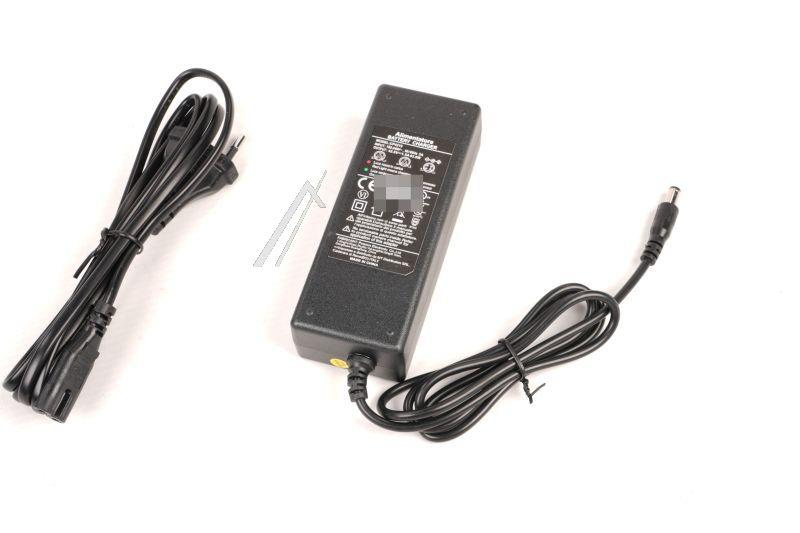 Ladegerät JEEP P2E-11 42V 1,5A Mod. XVE063-4200150 für E-Scooter