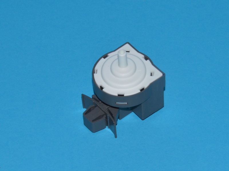 Wassermelder für Waschmaschine Hisense/Gorenje 797414 ST-545 NS Metalflex