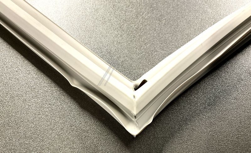 Gefrierschranktürdichtung für Kühlschrank Hisense Gorenje HK1632715 Magnetdichtung Gefrierfach