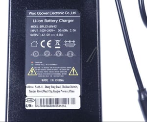 Schnellladegerät SoFlow 800.200.90 für E-Scooter