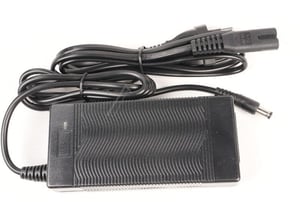 Ladegerät Aprilia ESR2_30 42V/1.5A EU-Stecker für E-Scooter