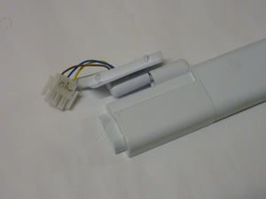 Plättchen zentral 4D für Kühlschrank Whirlpool Indesit 482000030817 Zentrales Gehäuseteil