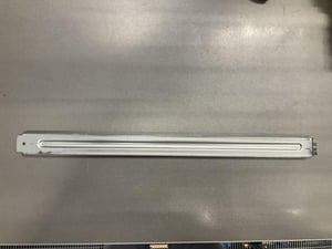 seitenhalterung-fuer-midea-trockner-12238200000162-befestigung.666801