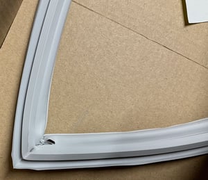 gefrierschrank-dichtung-fuer-kuehlschrank-amica-1036344-magnettuerdichtung.678295