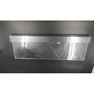 griffblende-fuer-gefrierschublade-oben-beko-4948150472-in-kuehl-gefrierkombination.517362