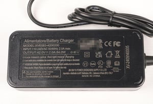 Ladegerät 42V 2A Argento AR-1210_623-010 XVE083-4200200 für E-Scooter