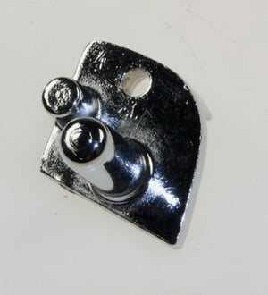 kuehlschrank-verschlussriegel-whirlpool-indesit-links-tuerdichtung.670256