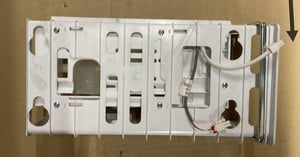 Eisbereiter Gehäuse für Kühlschrank Küppersbusch 440674 Kühlgerät Montage