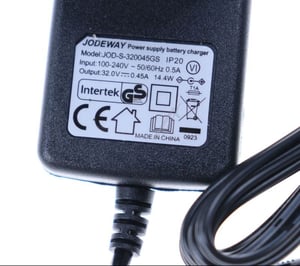 Netzteil für Hisense/Gorenje Staubsauger 900982 32V DC, 450mA