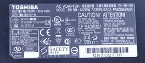 Netzteil für Toshiba Staubsauger PA3378E3AC3 15V 5A 3-polig