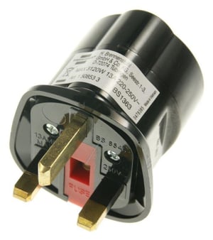 Reisestecker Schutzkontakt auf GB Brennenstuhl 1508533 für EGRET E-Scooter Gehäuse