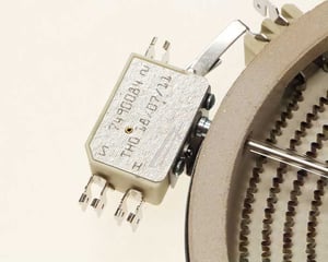 Kochfeld-Heizelement für Ofen Whirlpool 482000022931 1800W, 230V