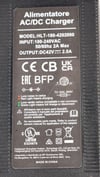 Ladegerät 42V 2A EU-Stecker Aprilia APTU_13 HLT-180-4202000 für Tuareg E-Scooter